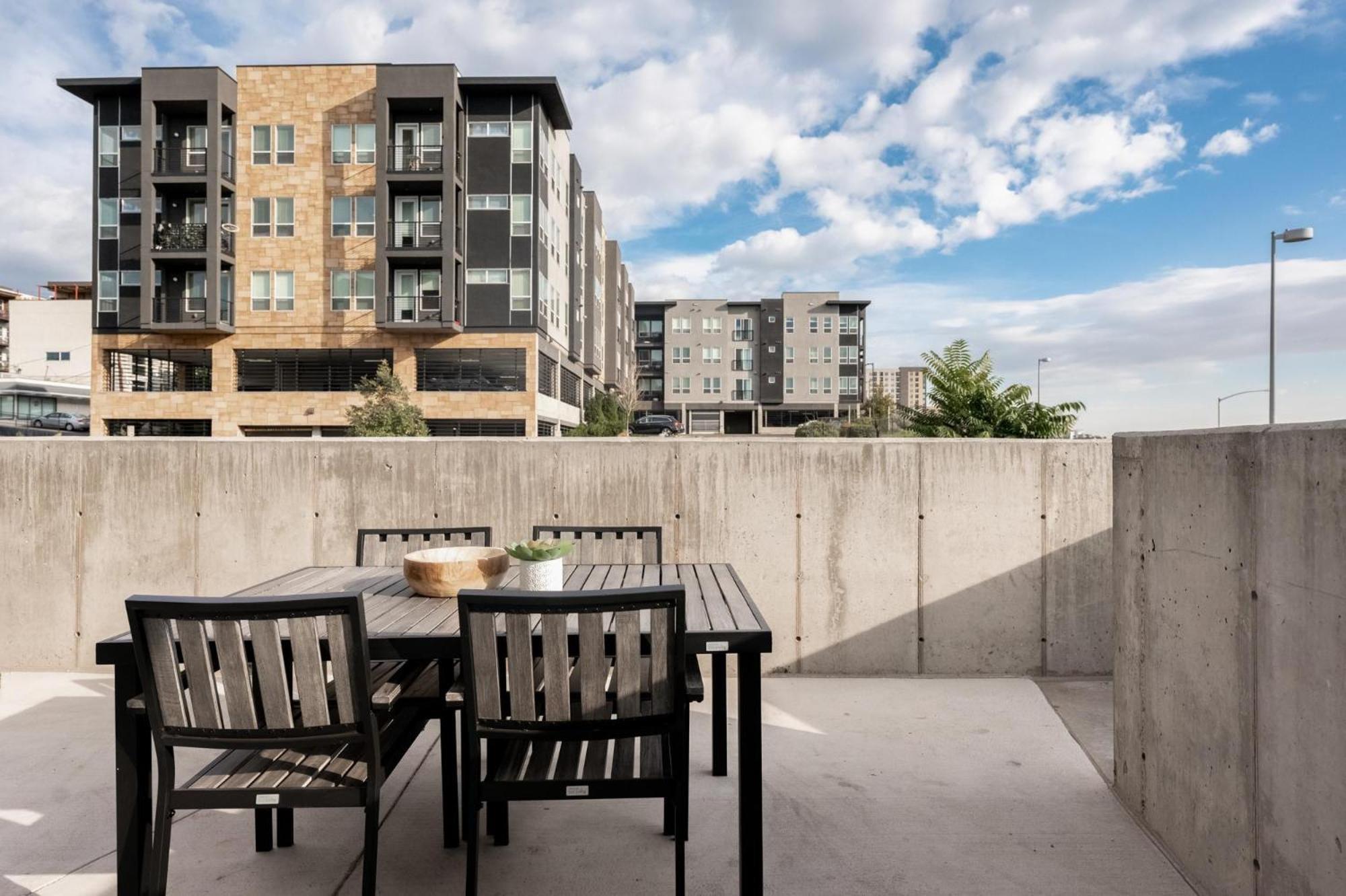Holiday home Brand New - Walk To Empower Stadium - Tesoro Denver